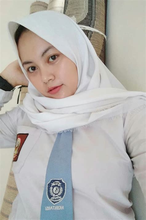 bokeb sma|Ngentot Rebecca Siswi SMA Bandung viral Pakai Baju Jilbab。